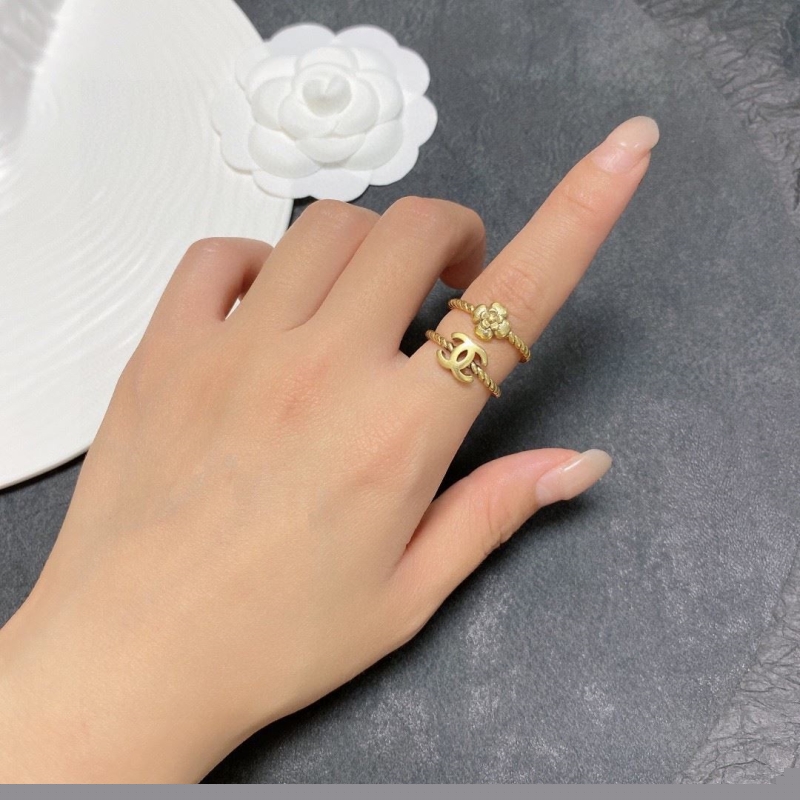 Ch*el rings